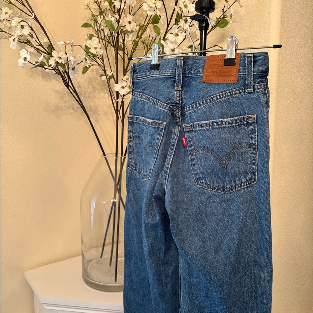 Levi's Blue Denim Jeans- ribcage straight ankle